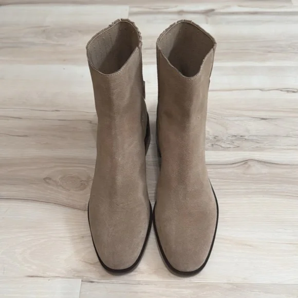 Dolce Vita Linny Leather H2O Bootie - Picture 6 of 10